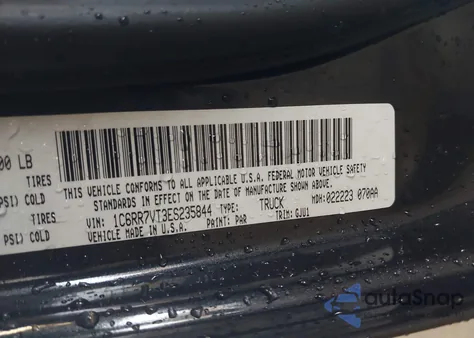 2014 Ram 1500 Laramie z USA, uszkodzony, nr VIN 1C6RR7VT3ES235844